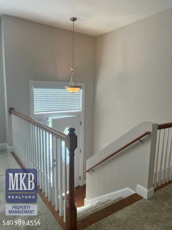 2810 King St Ne - Photo 7 of 19