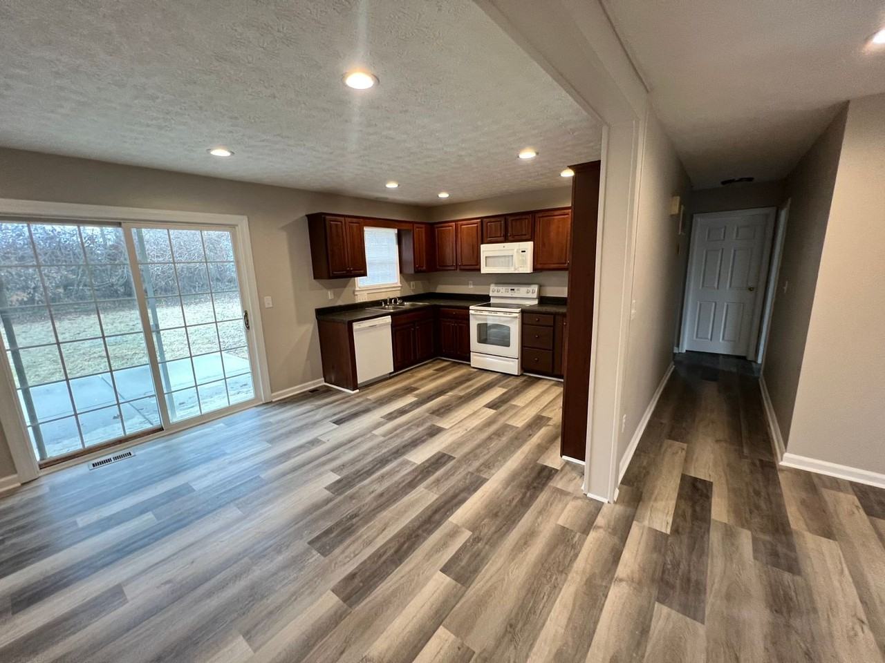 2101 Keeneland Blvd - Photo 2 of 11