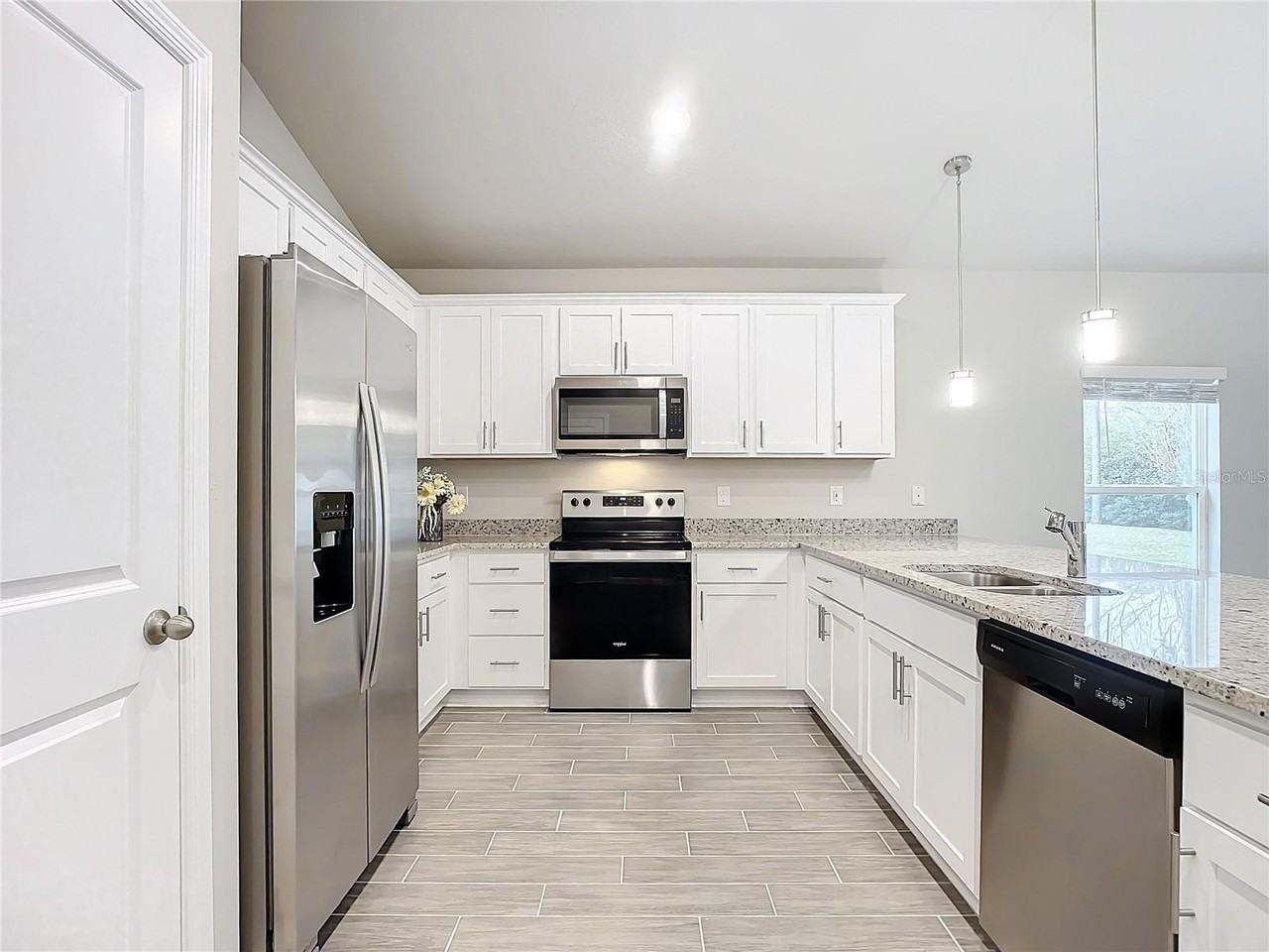 1 Potwood Pl - Photo 5 of 42