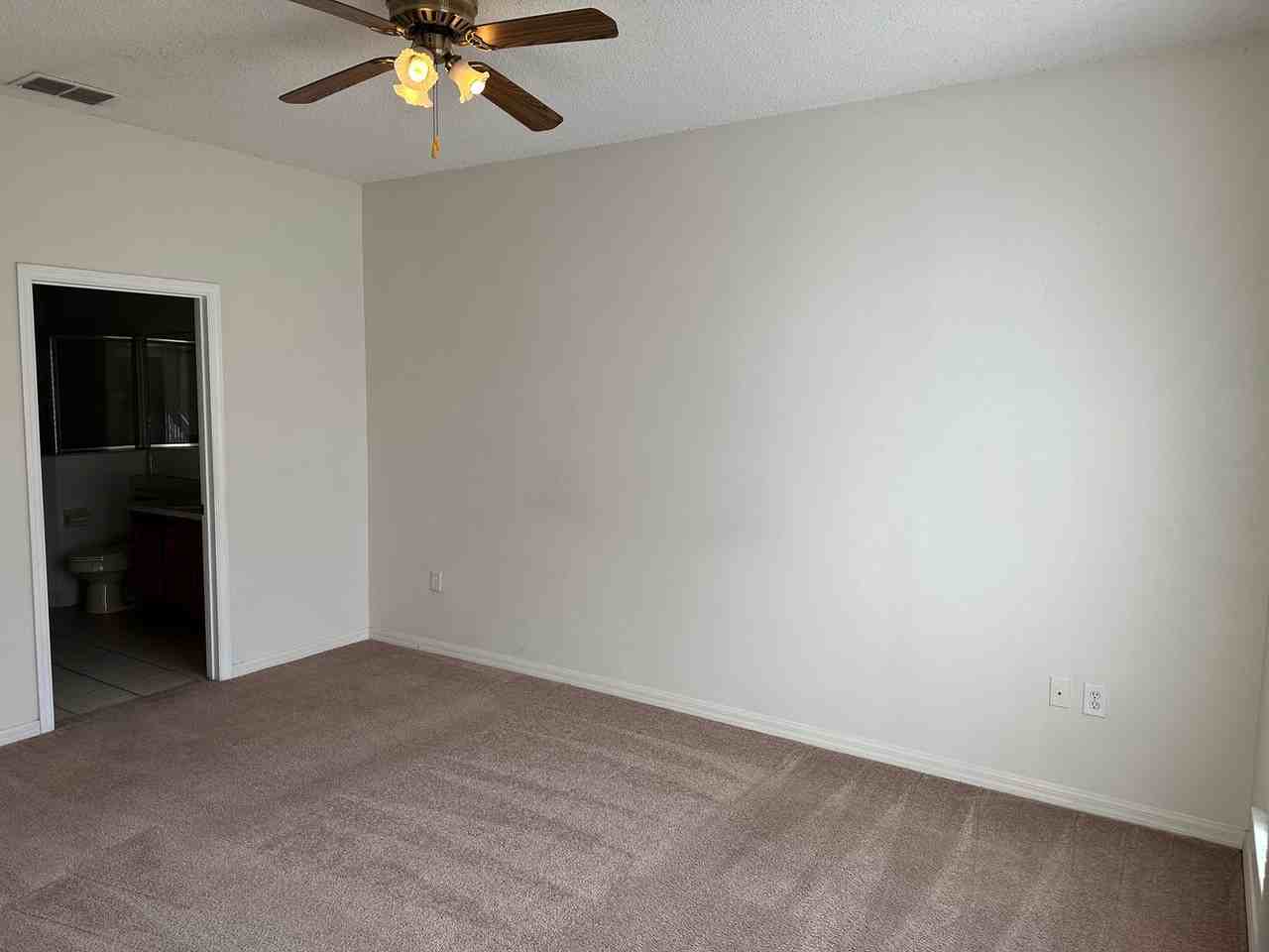 1842 Island Walk Dr - Photo 4 of 16