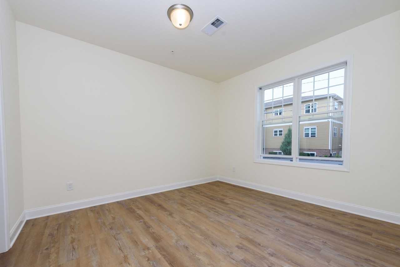 1040 1040 Broadway - 206 #206 - Photo 7 of 13