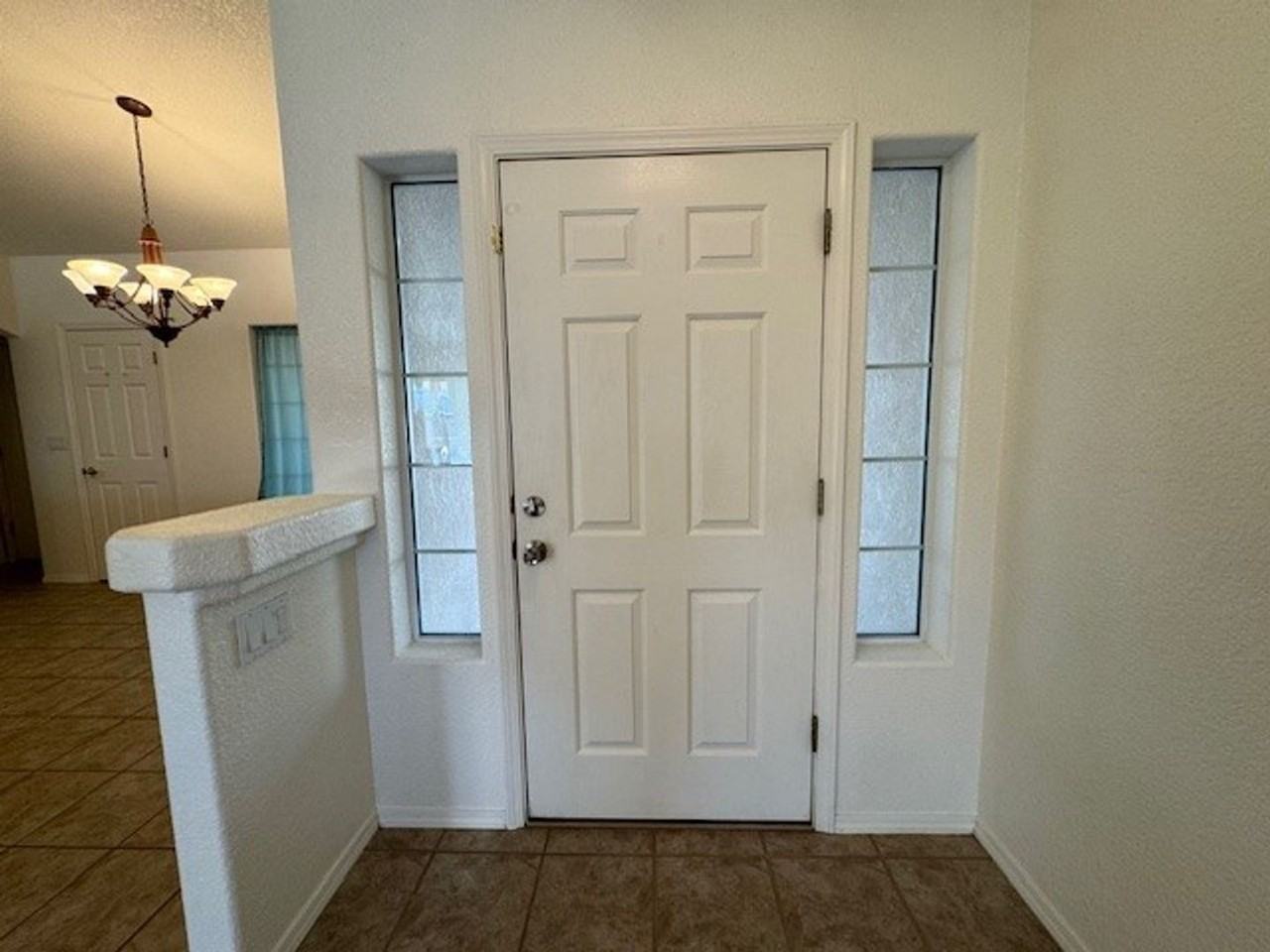 2312 E Lipan Blvd - Photo 5 of 49