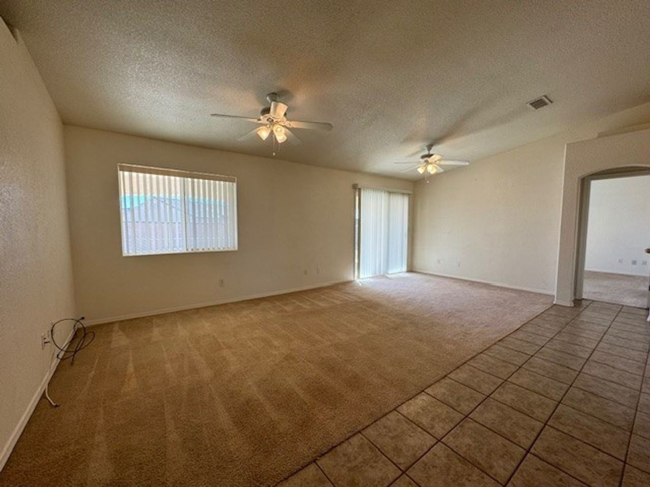 2312 E Lipan Blvd - Photo 7 of 49