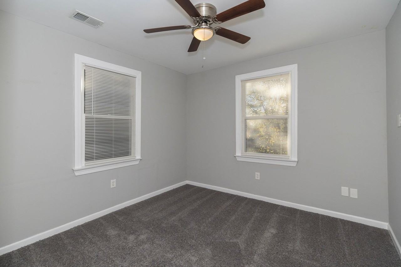 2708 Olive St - Photo 6 of 23