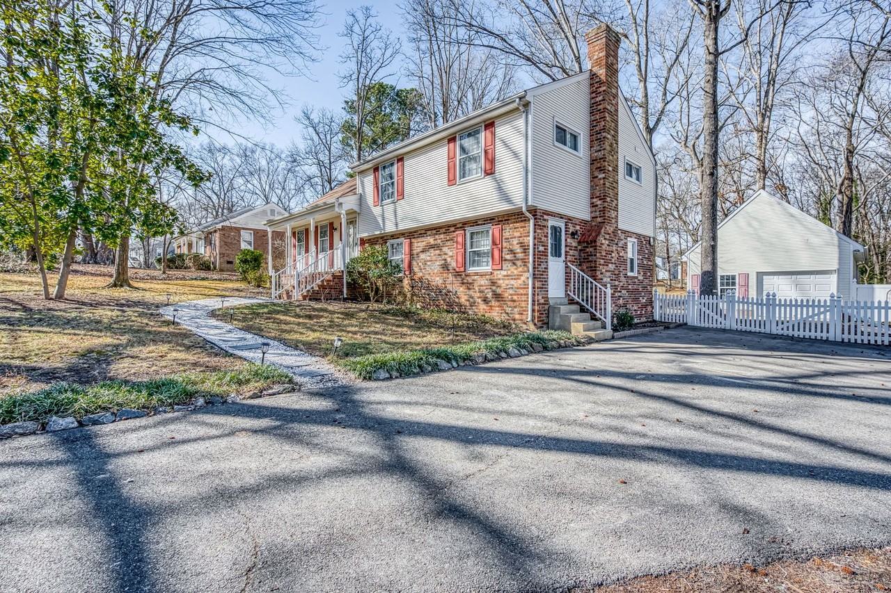 1732 Featherstone Dr - Photo 2 of 32