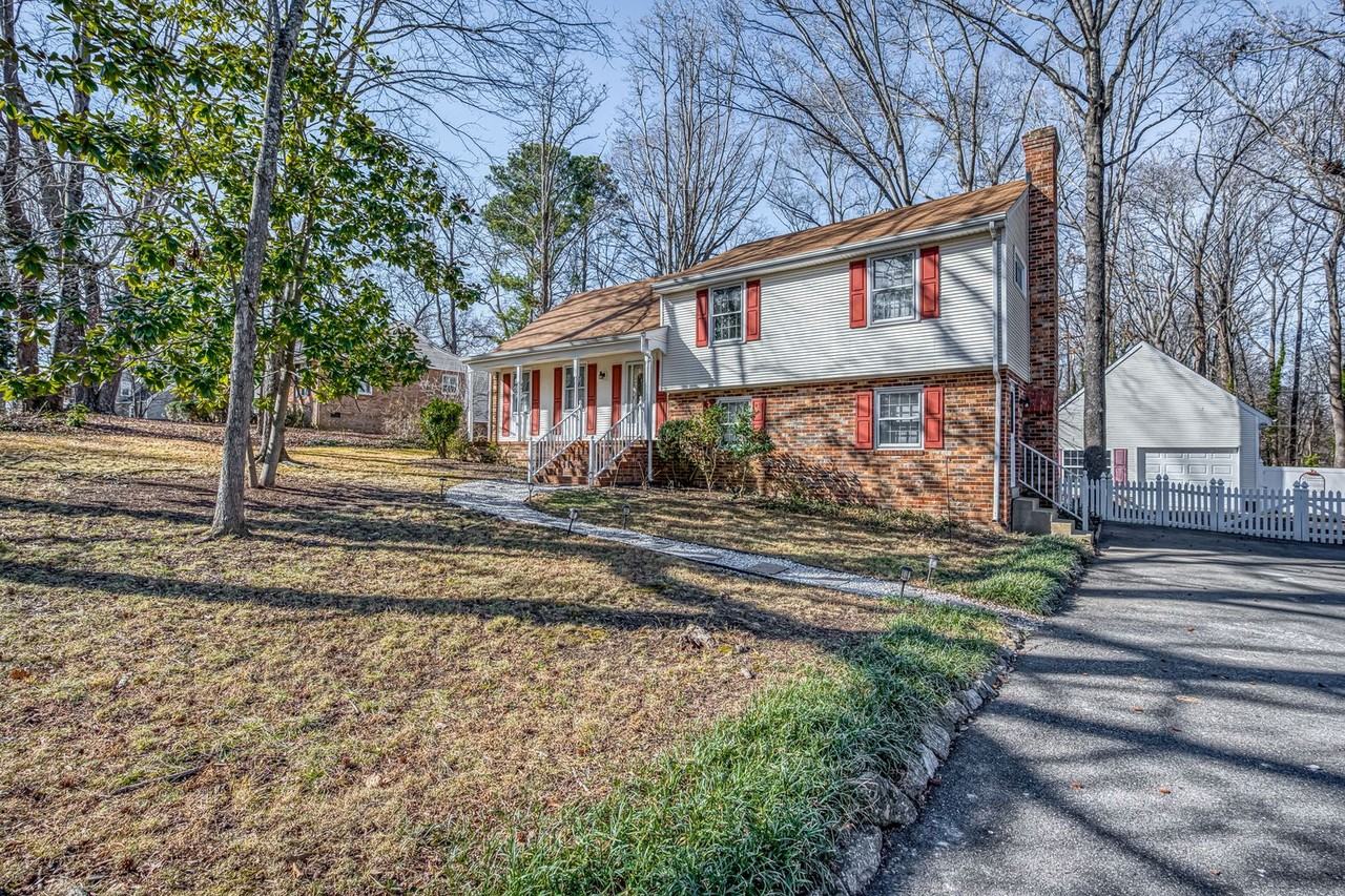 1732 Featherstone Dr - Photo 3 of 32