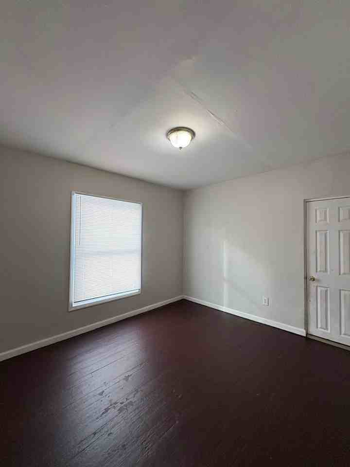 166 Chittenden St - Photo 5 of 21