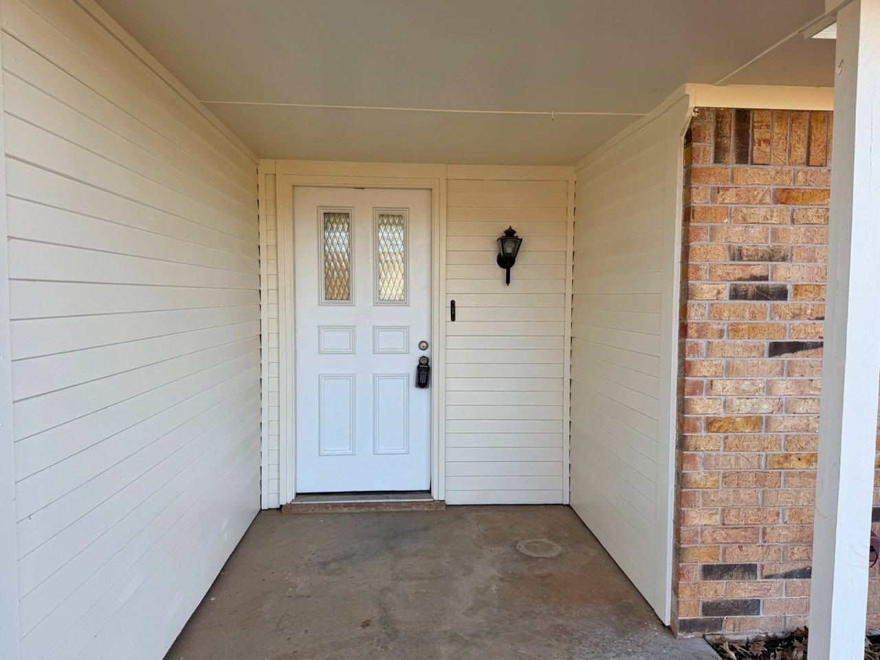 4834 Matterhorn Dr - Photo 2 of 32