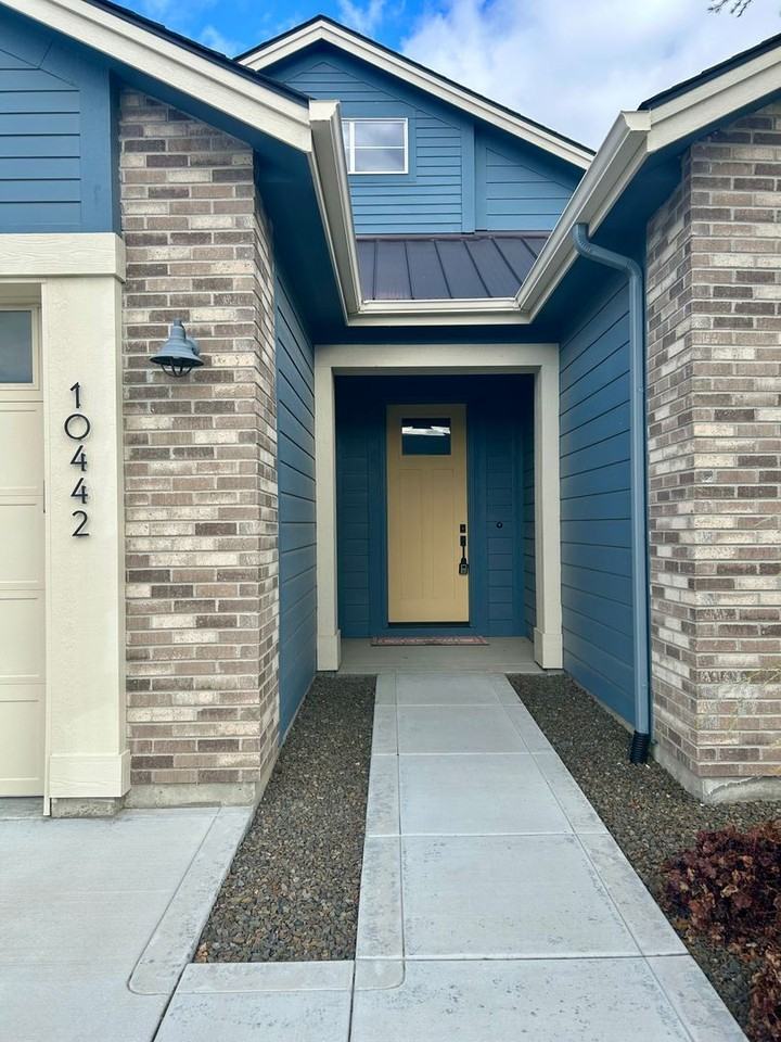 10442 Hazy Glen Dr - Photo 3 of 35