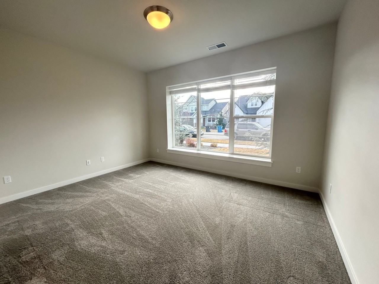 10442 Hazy Glen Dr - Photo 4 of 35