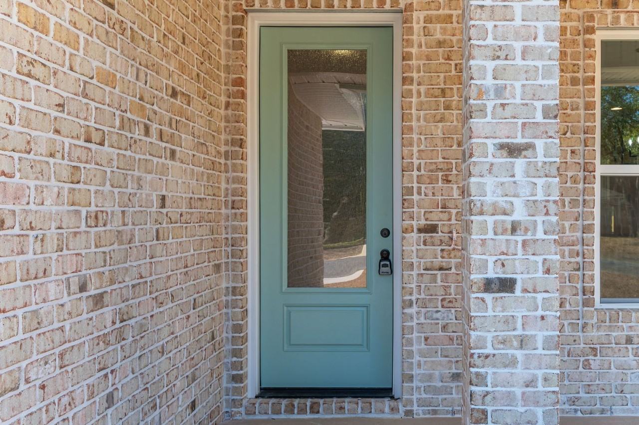 1460 Pine St - Photo 3 of 39