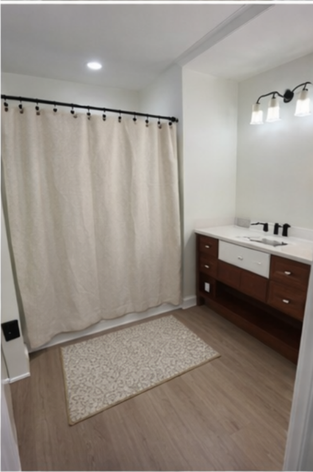 201 Sheffield Ln - Photo 2 of 5