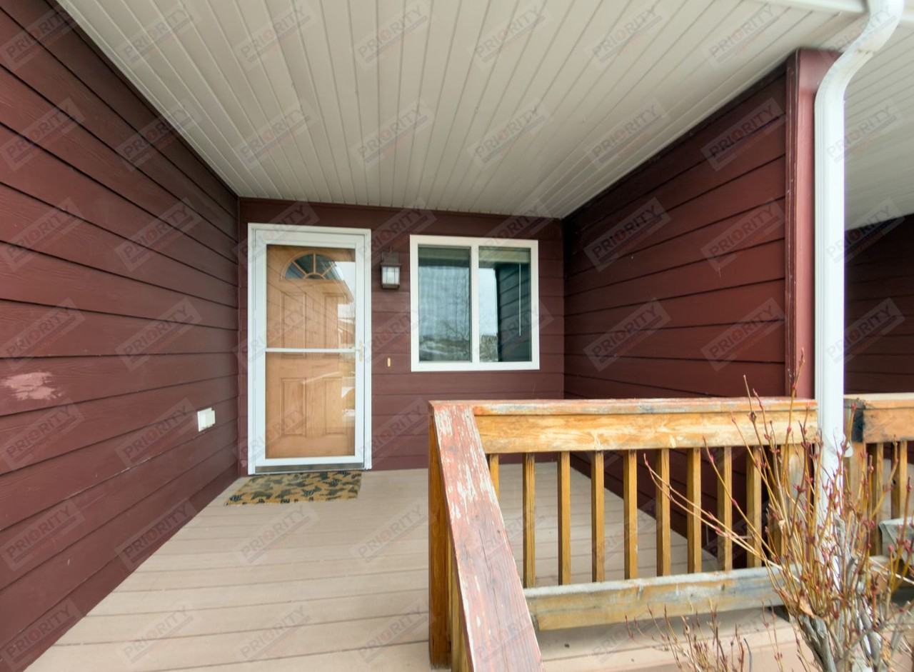 2106 Big Lost Dr - Photo 2 of 24