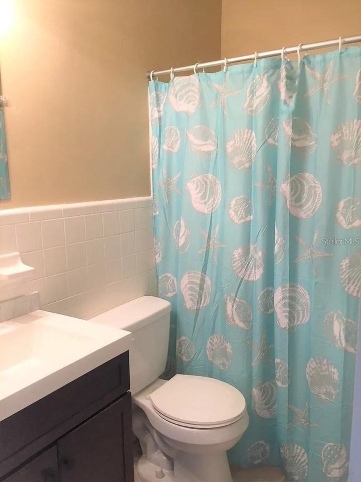 762 60th Ave Ne - Photo 5 of 10