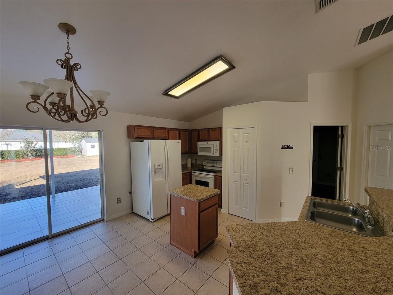 11908 Se 74th Ter - Photo 3 of 12