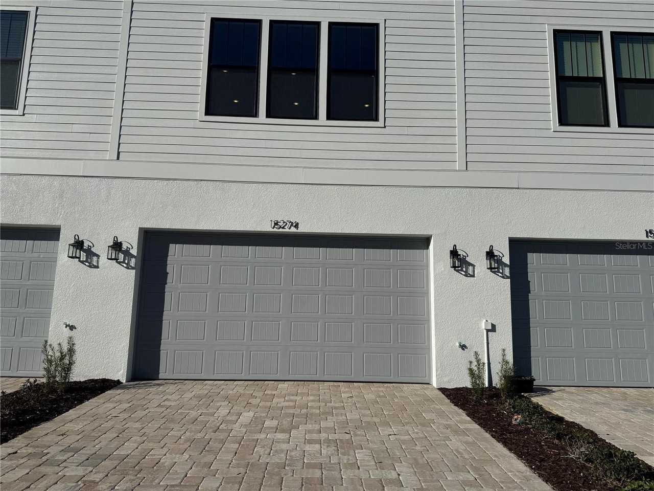 15274 Groveside Rd - Photo 3 of 12