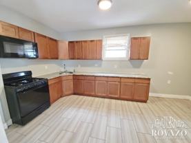 271 21st St #2 - Photo 1 of 1