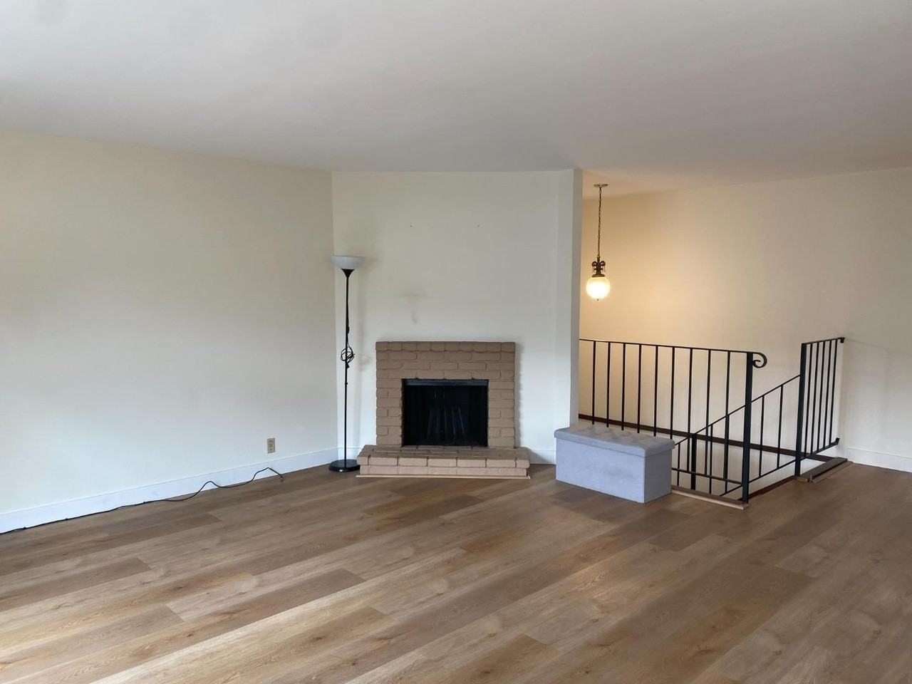 81 Camelot Ct - Photo 4 of 25