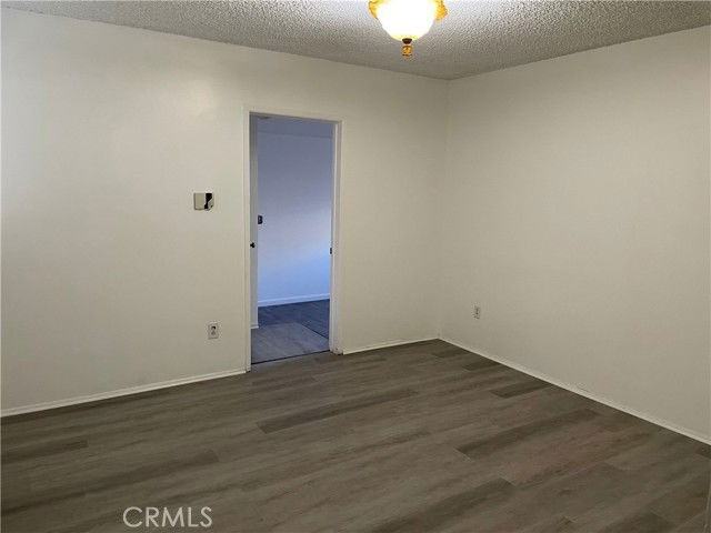 23832 Calvert St - Photo 7 of 8