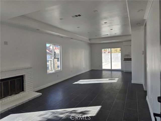 2111 W Avenue P8 #P8 - Photo 3 of 8