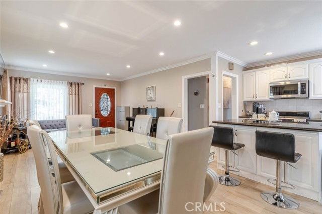 3302 Paraiso Way - Photo 6 of 8