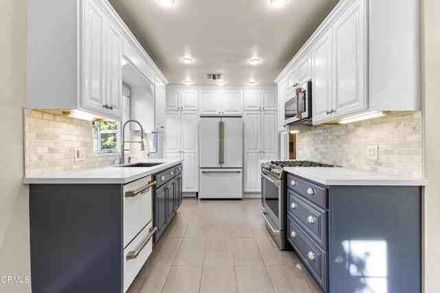 11661 Sunshine Ter - Photo 3 of 8