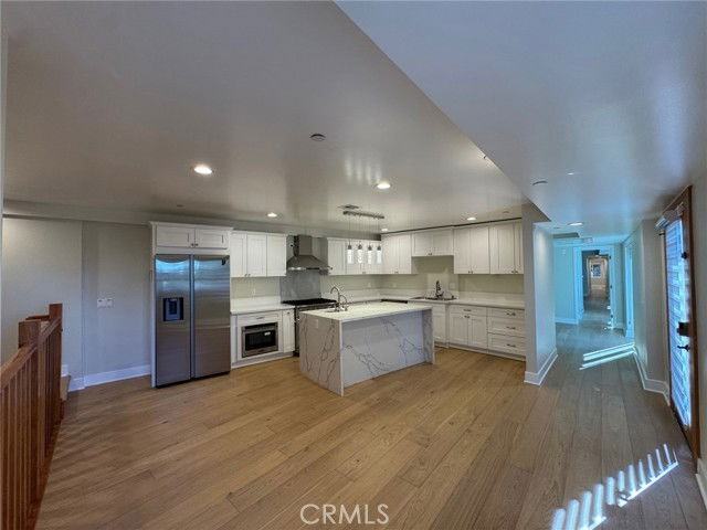 204 Mockingbird Ln - Photo 2 of 8