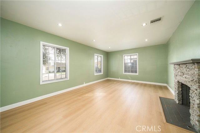 8539 Palma Vista St - Photo 3 of 8