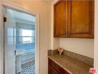 837 5th St #839B - Photo 6 of 8