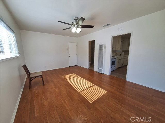 5315 Etheldo Ave - Photo 6 of 8