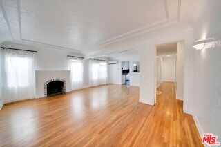 1022 21st St - Photo 2 of 8