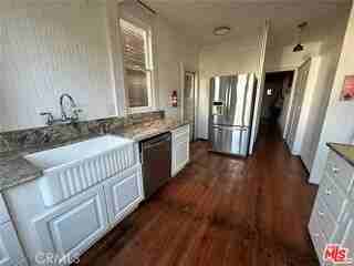 49 Dudley Ave - Photo 6 of 8