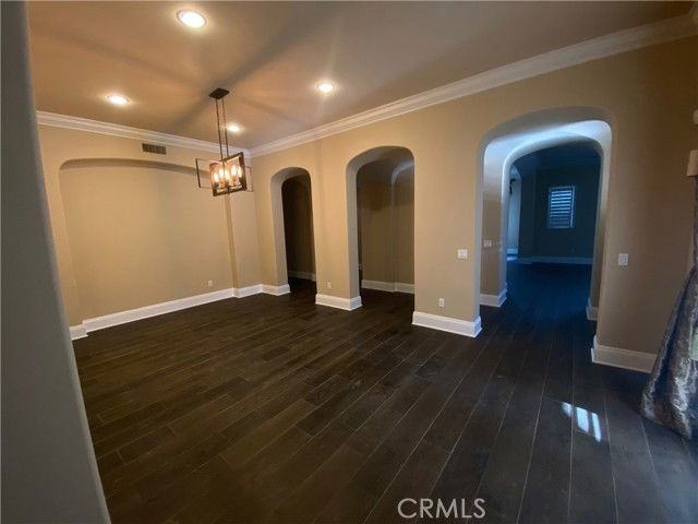 1328 Acorn Pl - Photo 3 of 8