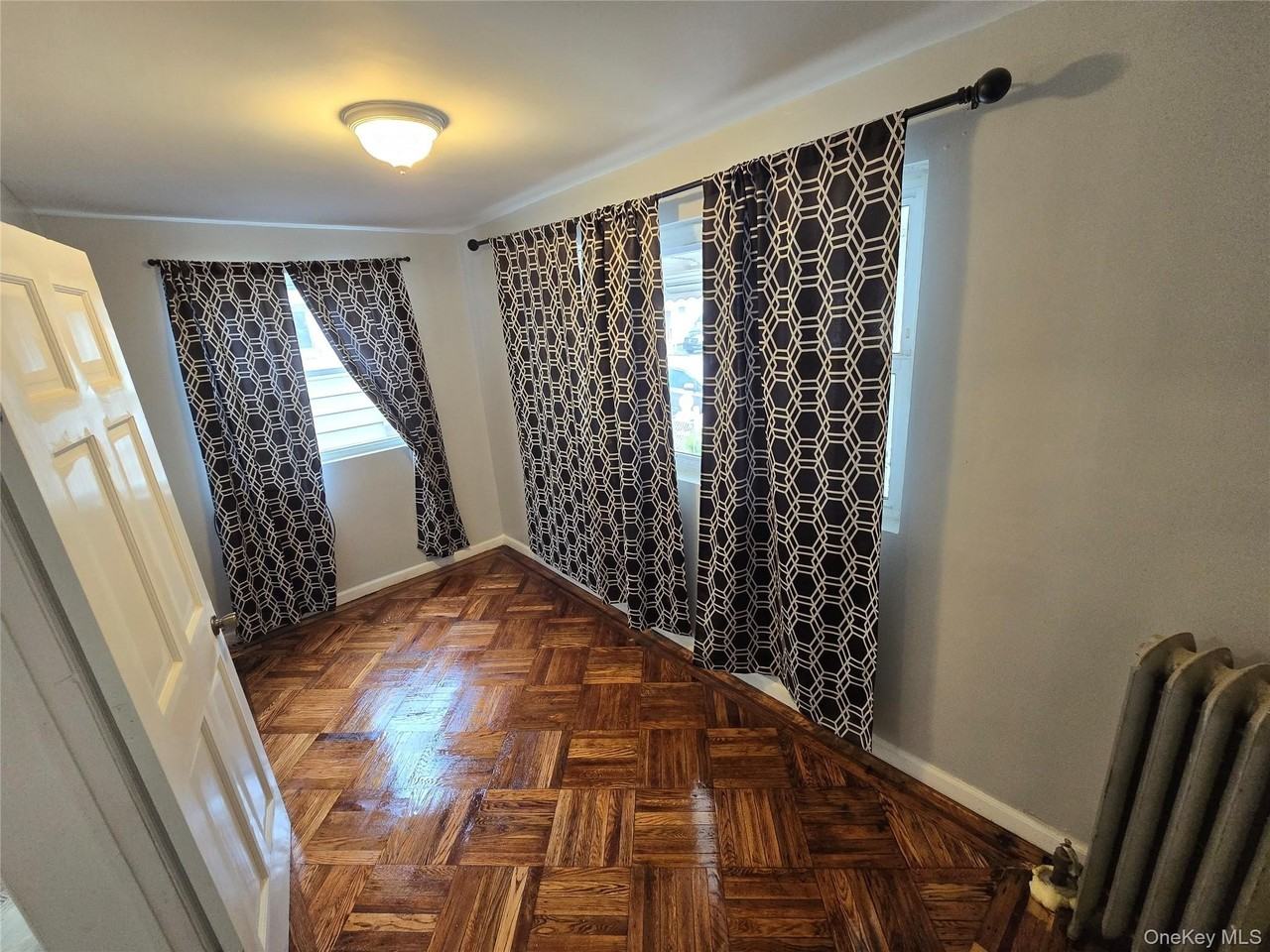 11529 198th St 1st Fl #1stFL - Photo 6 of 9