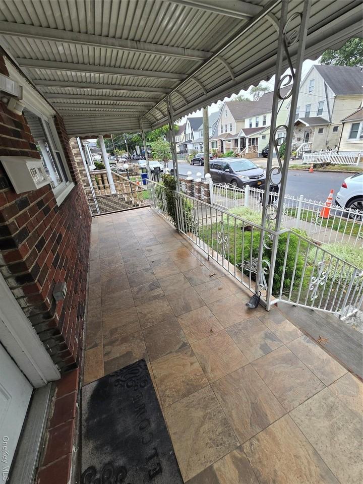 11529 198th St 1st Fl #1stFL - Photo 7 of 9