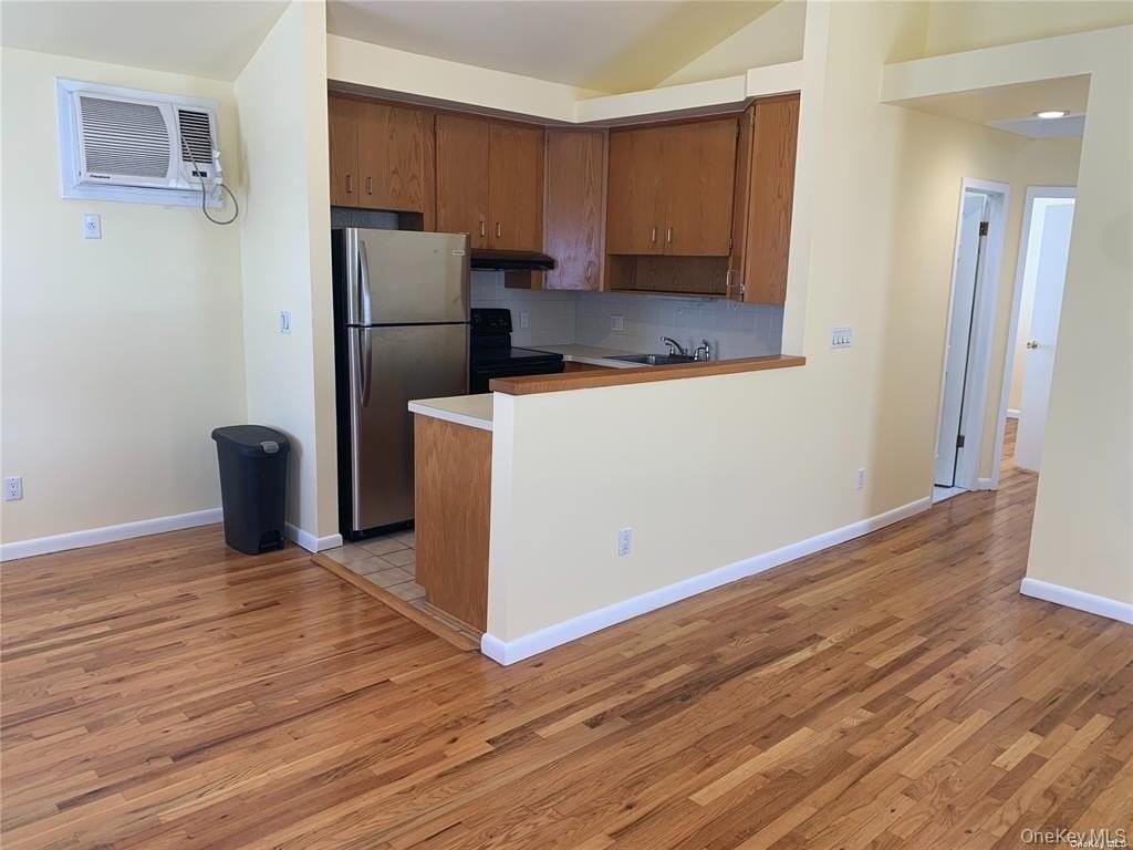 8 Hickory Rd - Photo 4 of 10