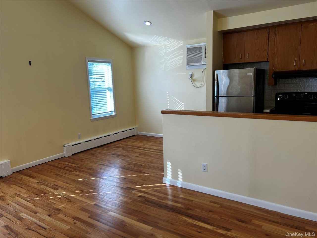 8 Hickory Rd - Photo 7 of 10