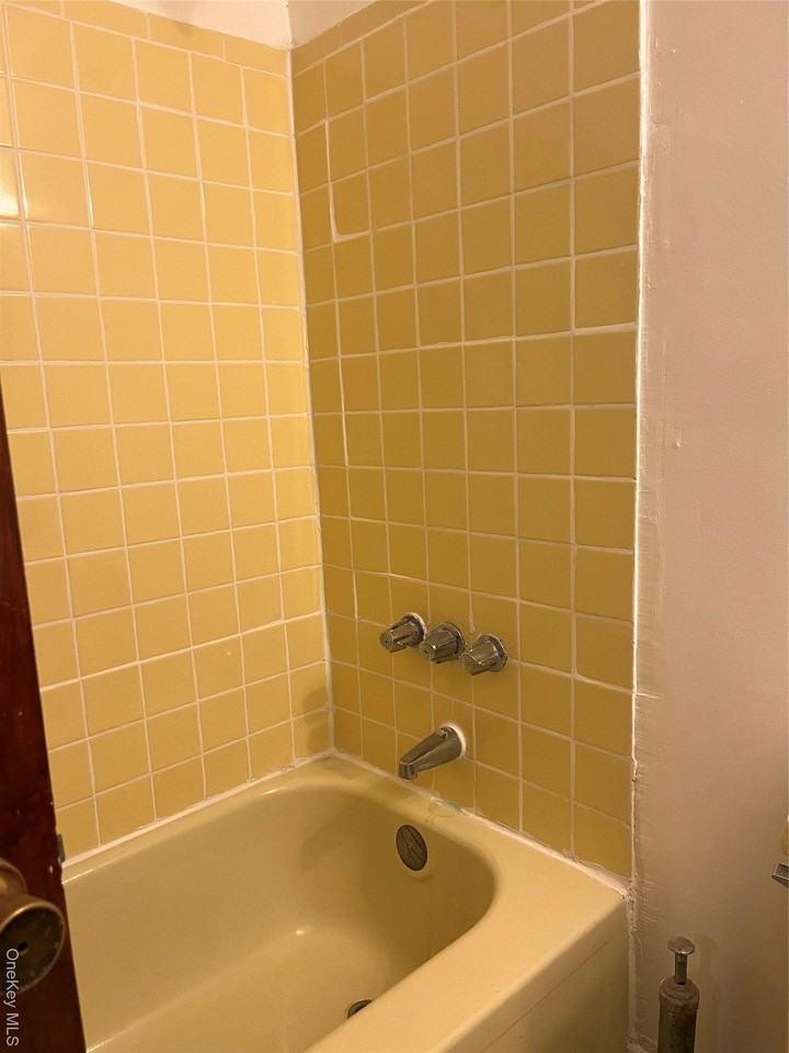 9104 75th St Unit 1 #1 - Photo 6 of 6