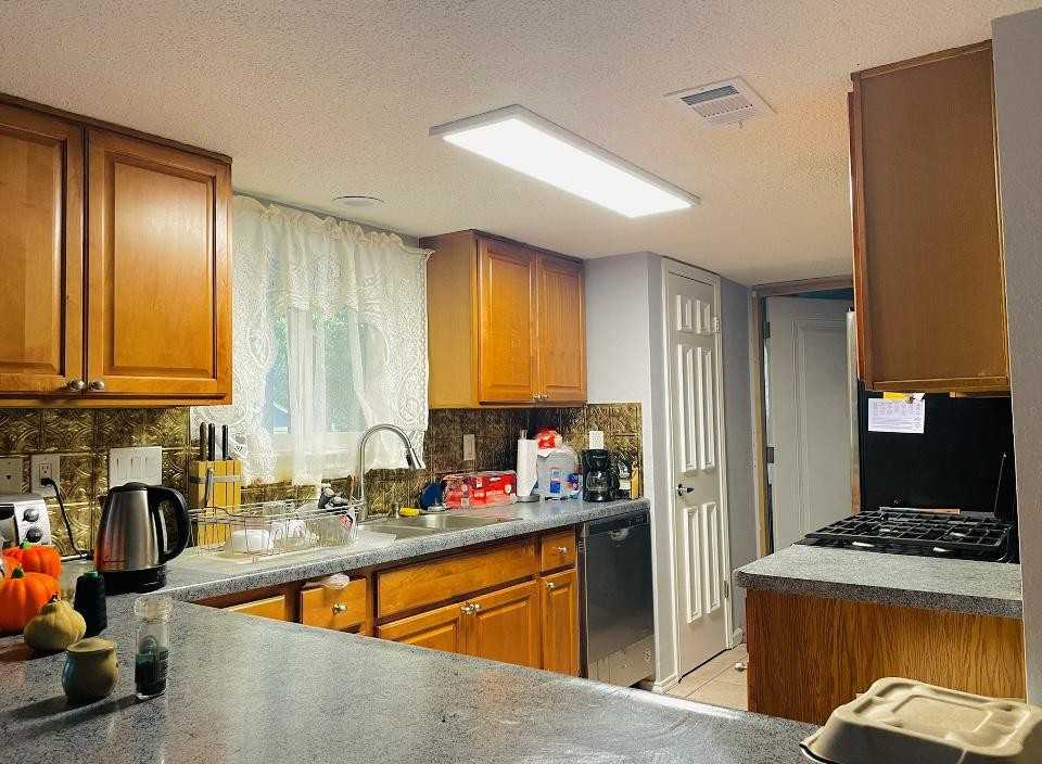 New Boston Bnd - Photo 6 of 24