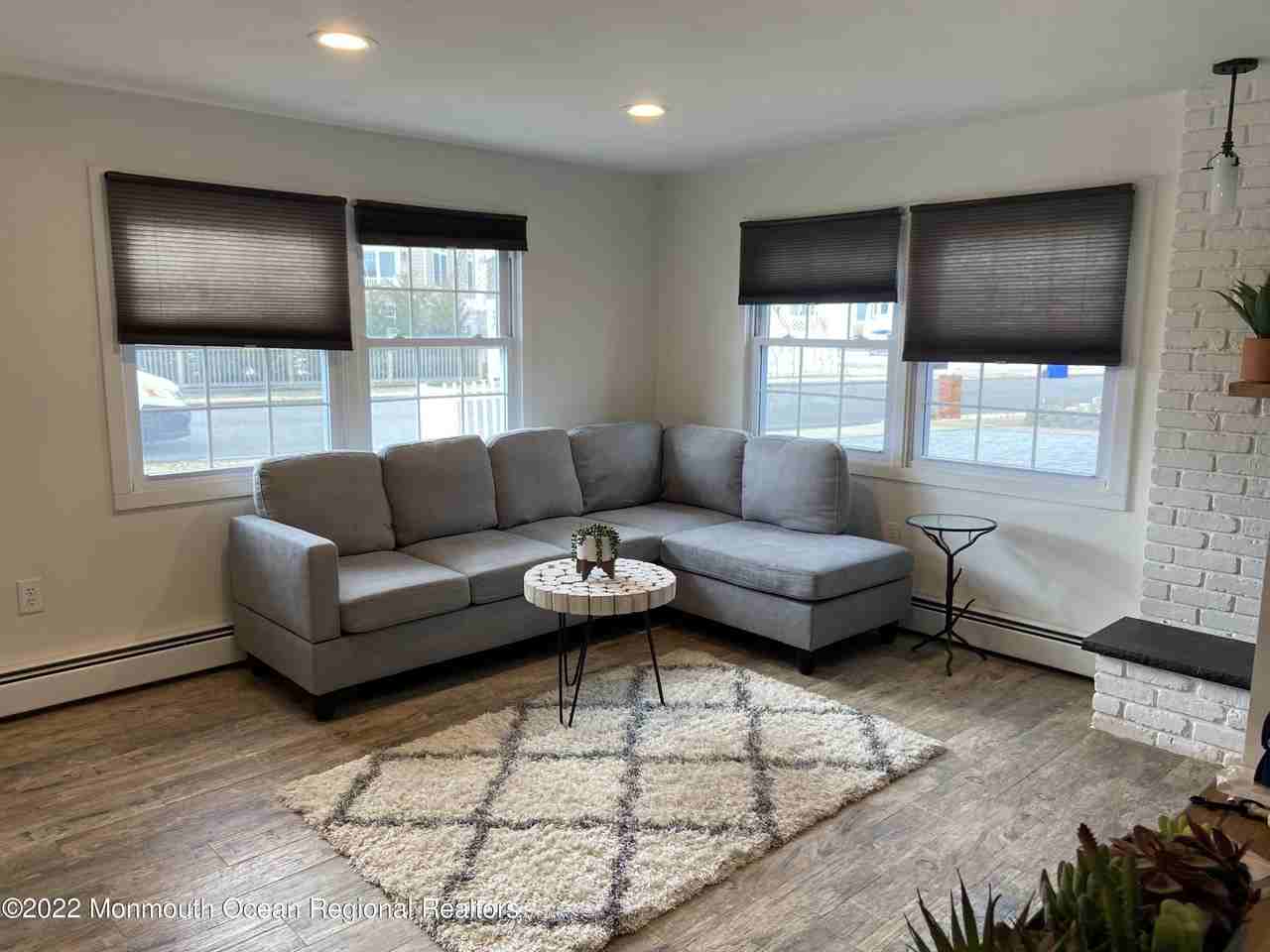 452 Marathon Ct - Photo 4 of 20