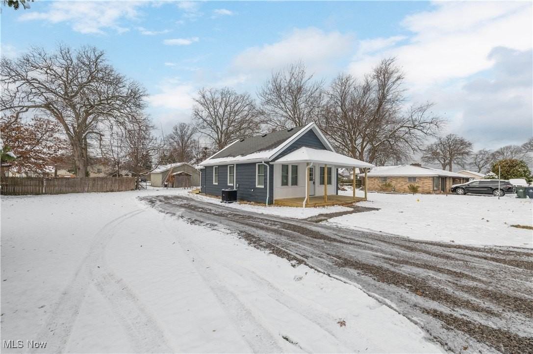 218 Roxboro Rd - Photo 4 of 49