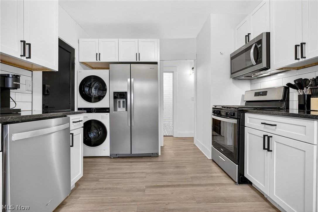 3326 E Overlook Rd - Photo 2 of 15