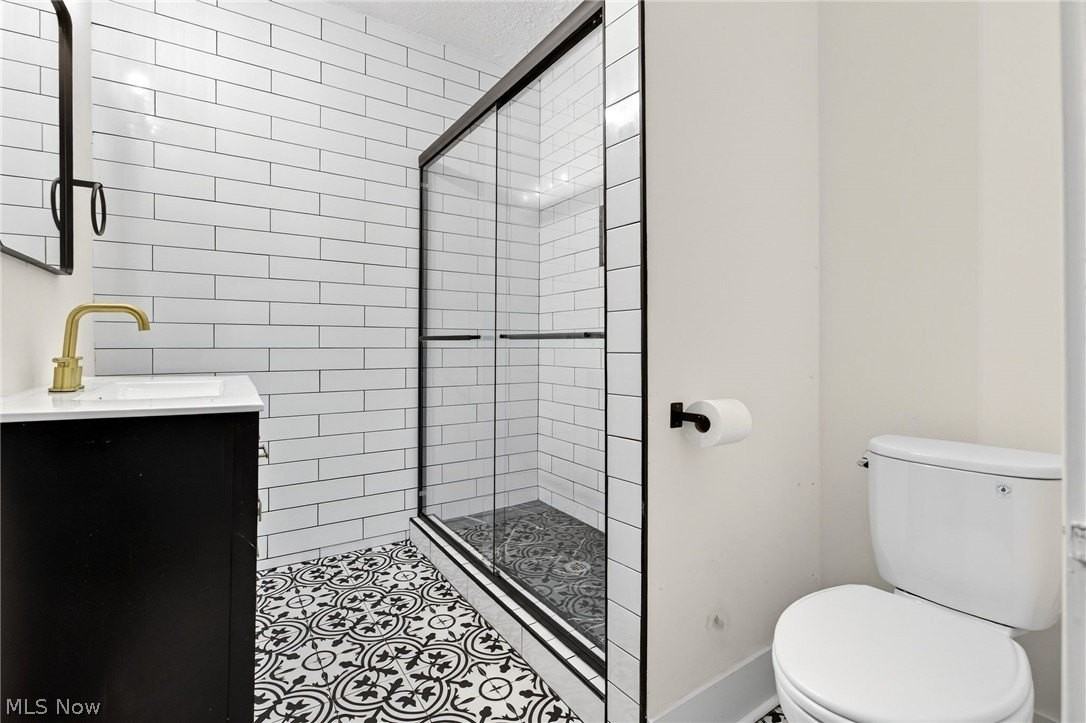 3326 E Overlook Rd - Photo 5 of 15