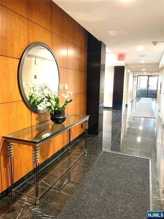 1590 Anderson Ave Apt 10d - Photo 3 of 30