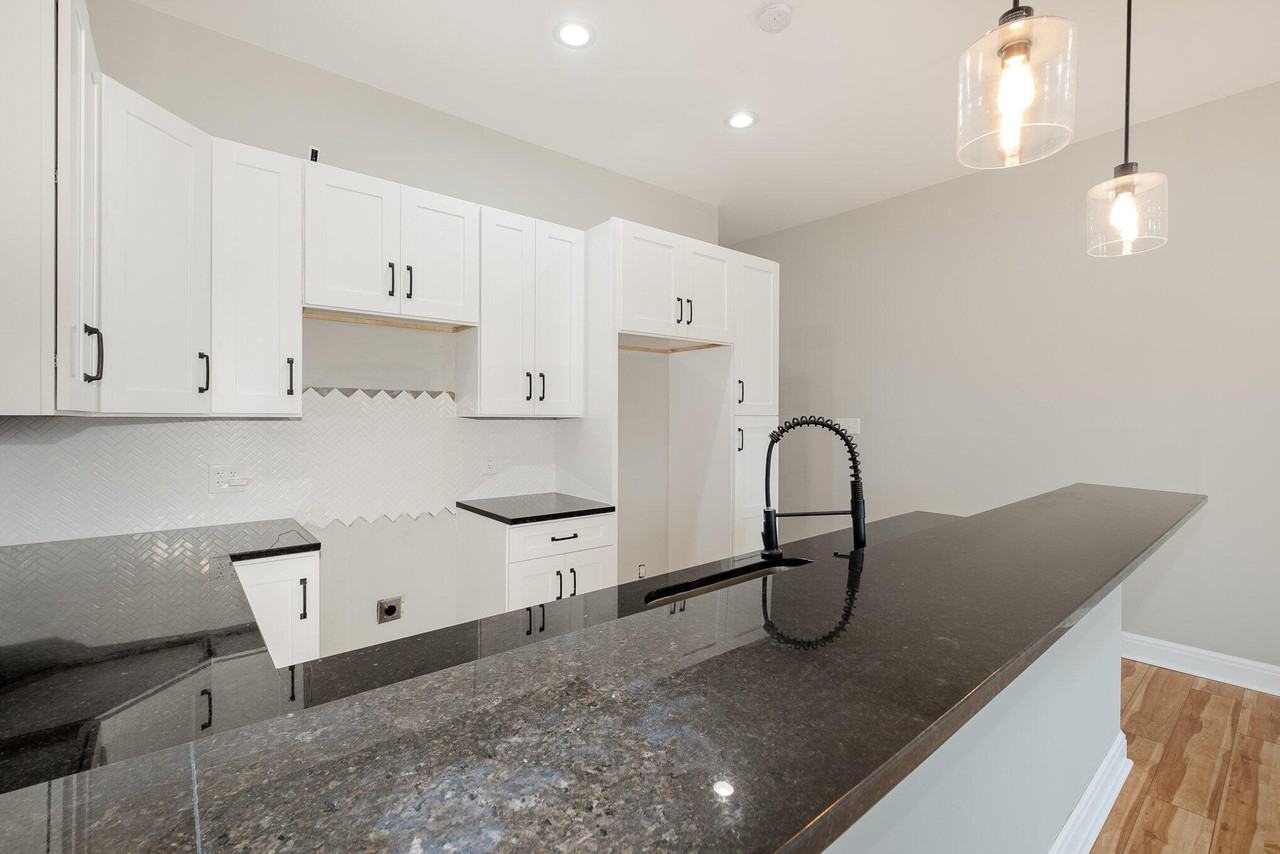 1026 Orchard St - Photo 5 of 27