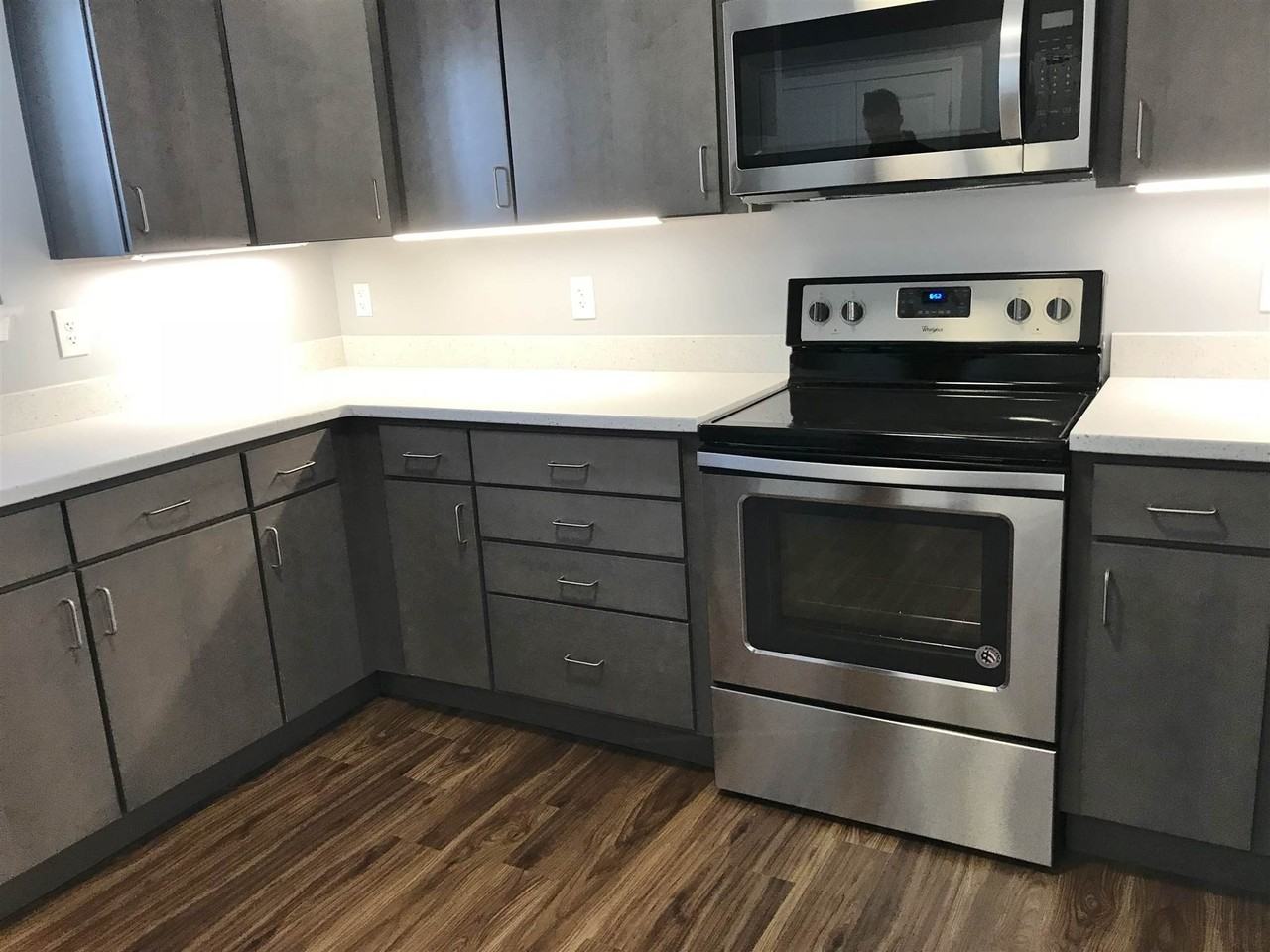 37 E Ridge Dr #2 - Photo 6 of 47