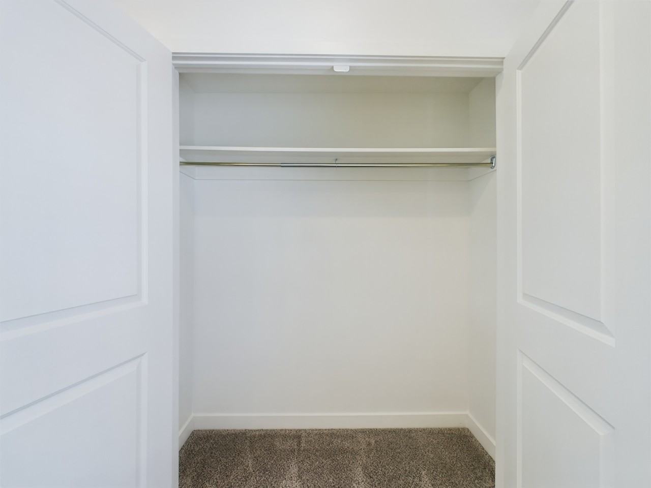 271 W 12th St - Photo 5 of 14