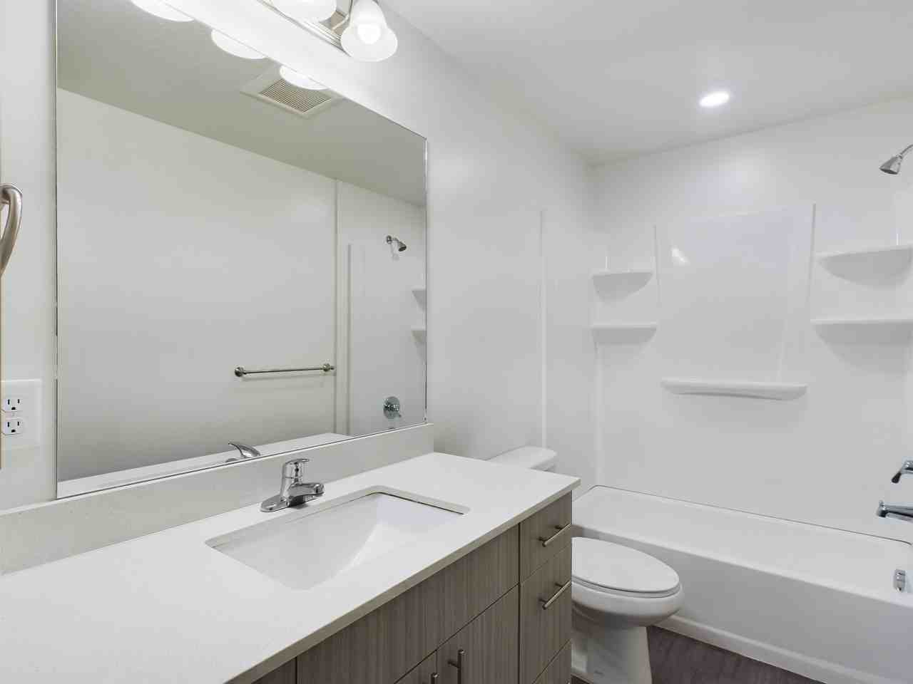 271 W 12th St - Photo 6 of 14