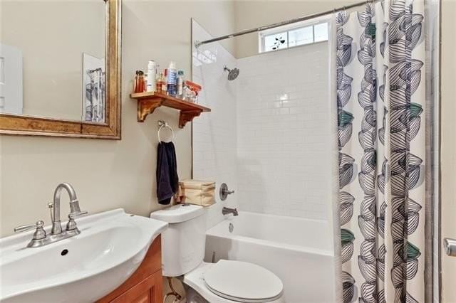 7431 Freret St - Photo 7 of 12