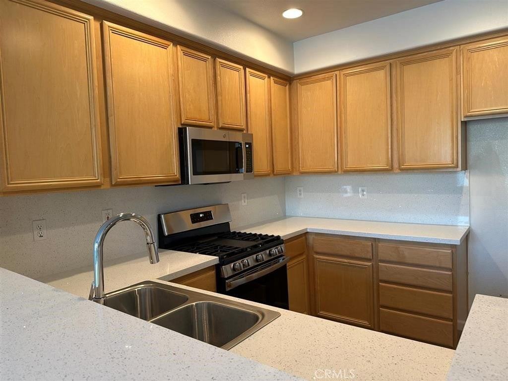 8341 E Truckee Way - Photo 7 of 30